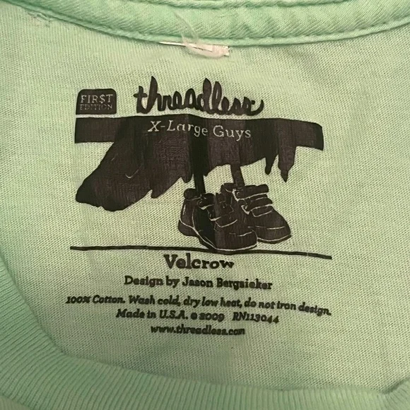 Threadless Vintage Men’s XLMint Green Velcrow T-shirt.Never worngreat condition. - Picture 2 of 3